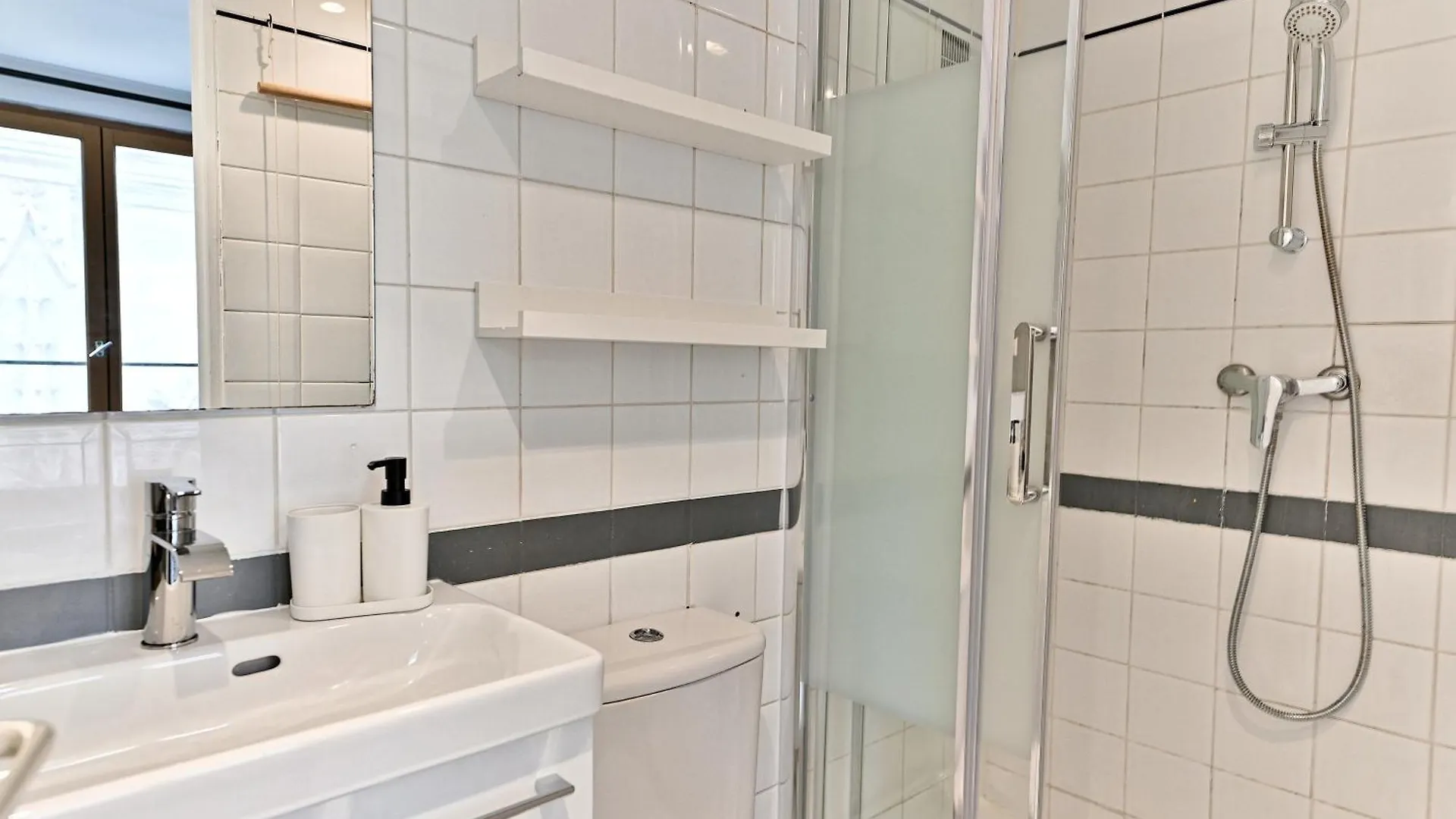 Appartement Paisible Et Central Rivoli - II باريس 0*,  فرنسا